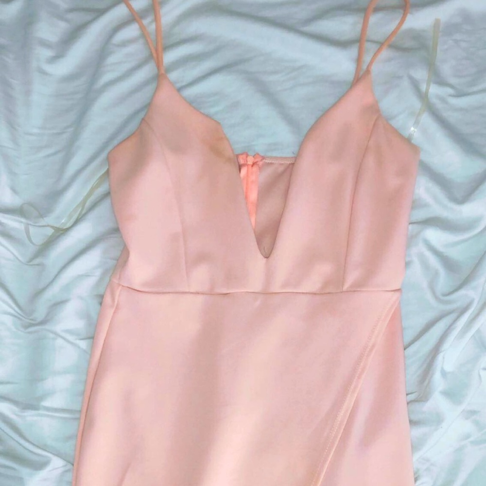 ON WEDNESDAYS WE WEAR LIGHT PINK